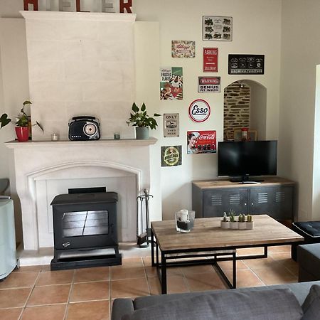 Gite " La Petite Maison" Livry  Екстер'єр фото