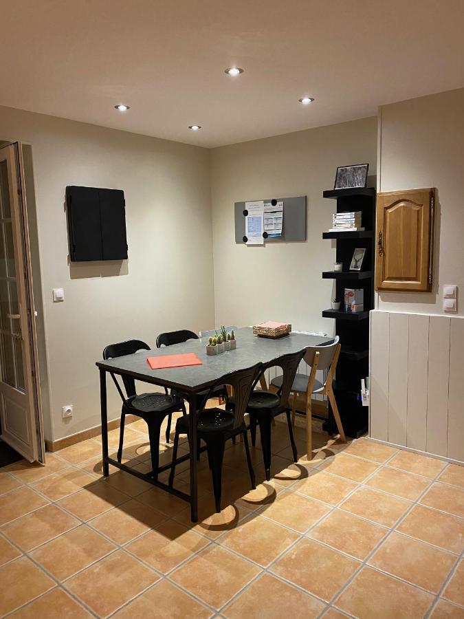 Gite " La Petite Maison" Livry  Екстер'єр фото