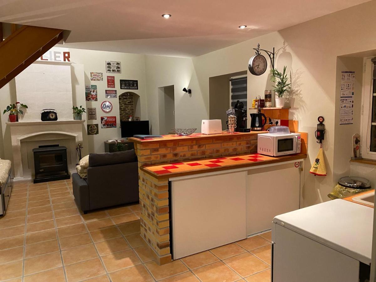 Gite " La Petite Maison" Livry  Екстер'єр фото