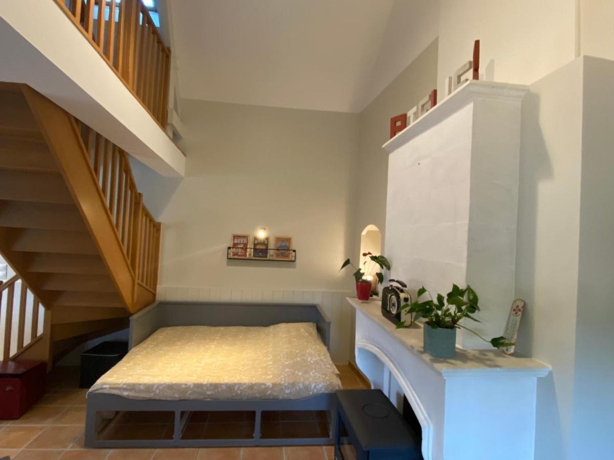 Gite " La Petite Maison" Livry  Екстер'єр фото